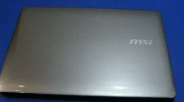 גב מסך למחשב נייד MSI MS-16Y1 מפירוק