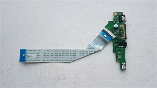 לוח usb וכרטיס sd למחשב נייד - LENOVO YOGA 500-15