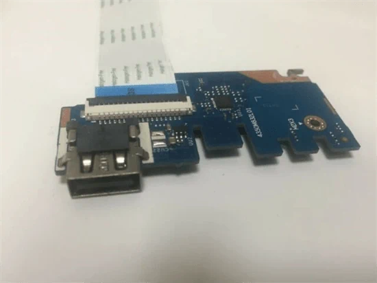 לוח usb וכרטיס sd למחשב נייד - HP 250 G7